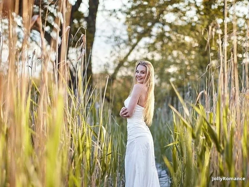 Julia Profile image 2