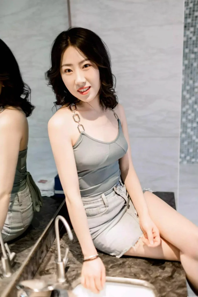 Haiyin Profile image 3