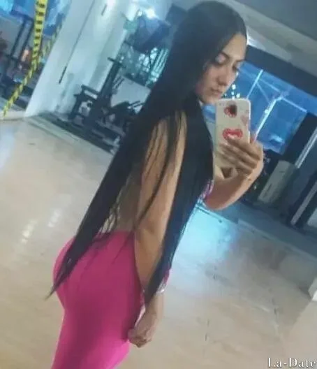 Roxana Profile image 4