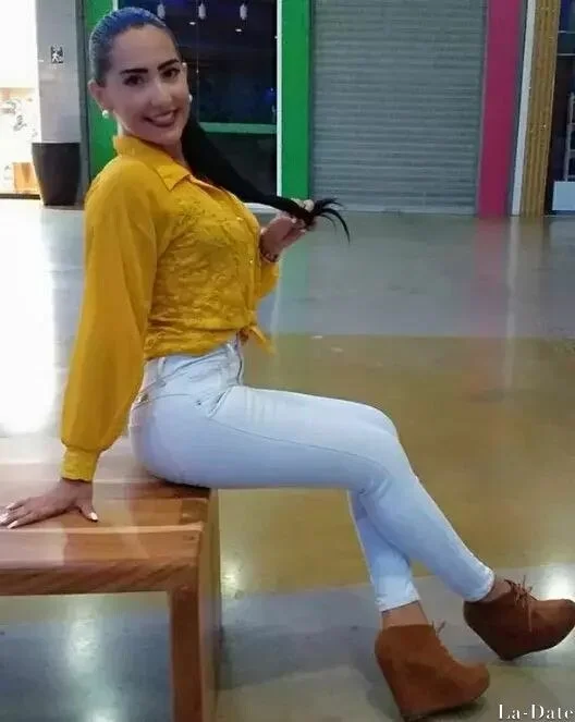 Roxana Profile image 1