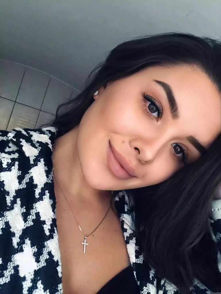Svitlana Profile image 3