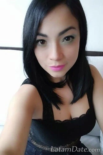 Laura Profile image 1